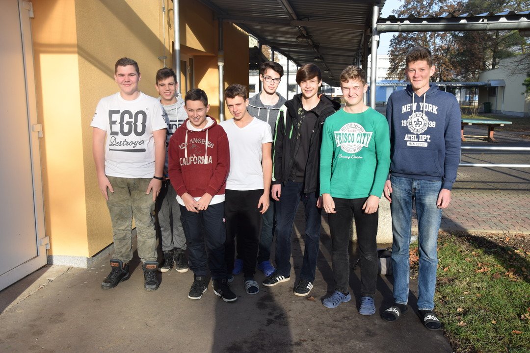 tn_zoom_filename_1653 tn_zoom_filename_1653