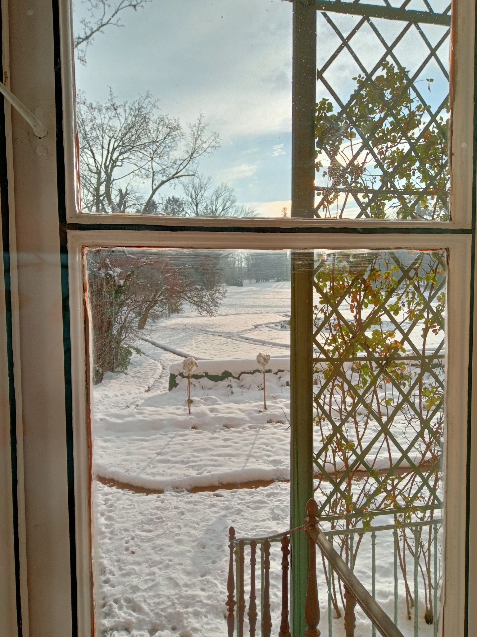 387472718_908677680817529_5208485287887946260_n