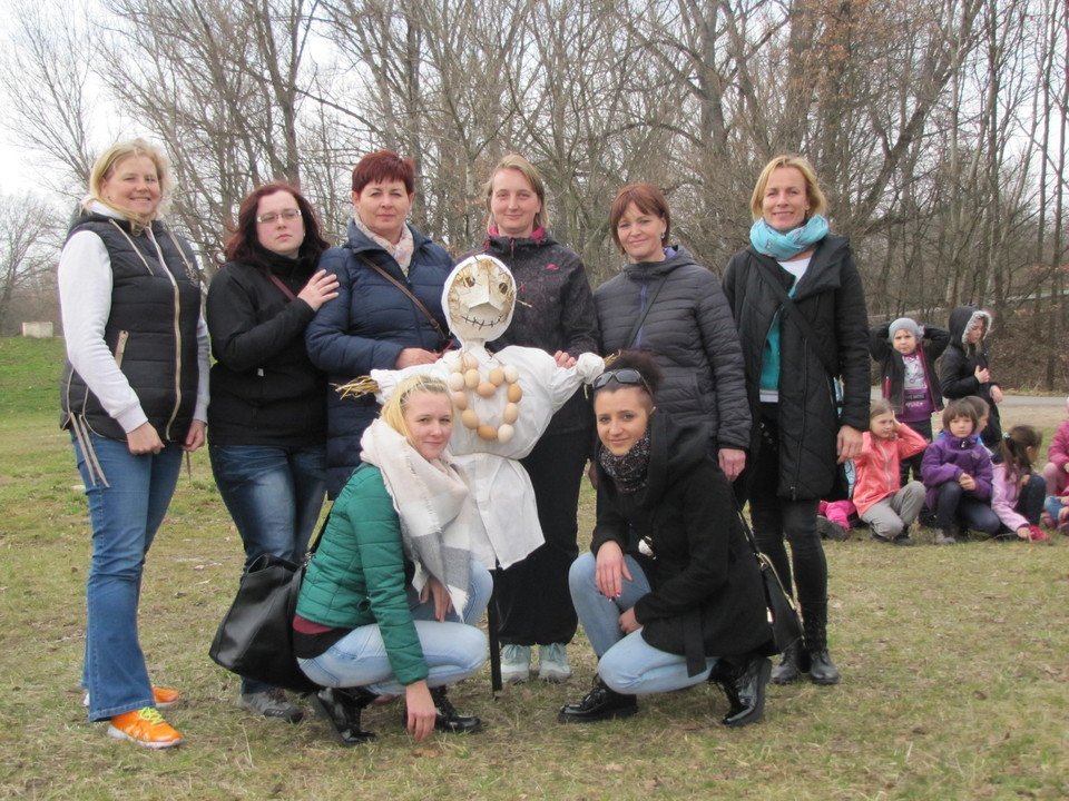 tn_zoom_filename_2304 tn_zoom_filename_2304
